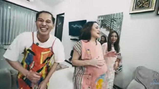 Parodi kontroversial Nathalie Holscher dan DJ Panda. (Instagram)